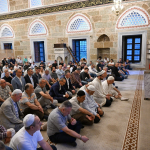 KOCAELİ'DE VATANDAŞLAR BAYRAM NAMAZI İÇİN CAMİLERİ DOLDURDU