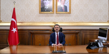 GÖREVE BAŞLADIĞI İLK GÜNDE ADINA SAHTE HESAPLAR AÇILDI