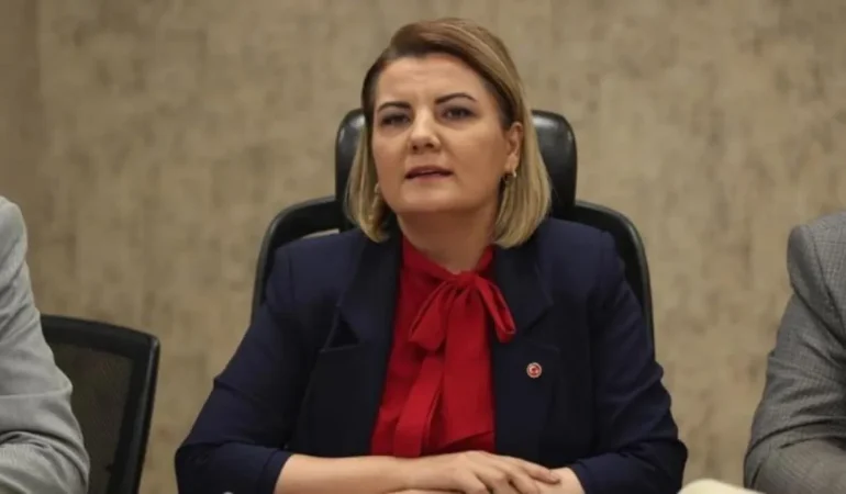 Hürriyet’ten ilçe belediye başkanlarına çağrı!