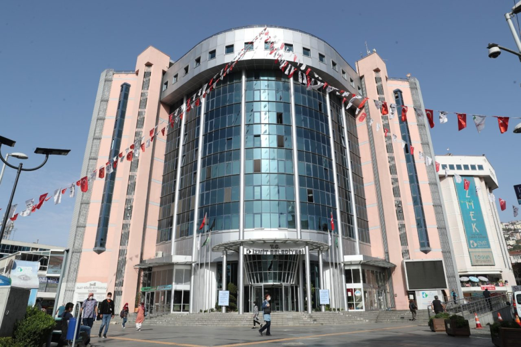 İzmit Belediyesi işçilerine müjde