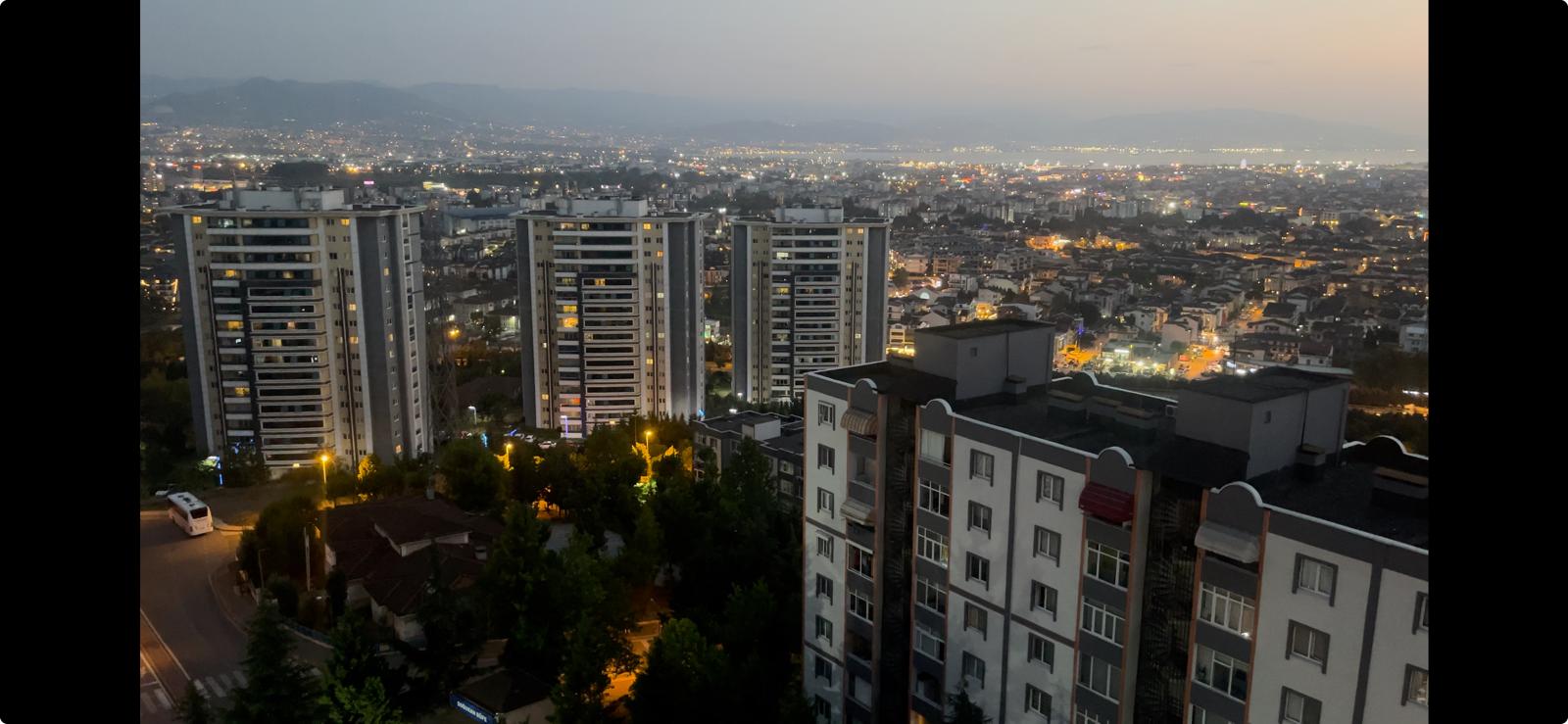 Kocaeli' de CHP' nin ışık kapatma eylemine destek