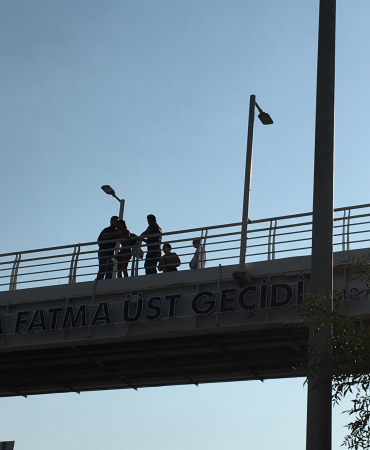ÖLÜMÜN EŞİĞİNDEN VATANDAŞLAR KURTARDI