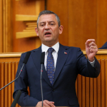 Özgür Özel'den çağrı 'Saat 21.00'de ışıkları açıp kapatın