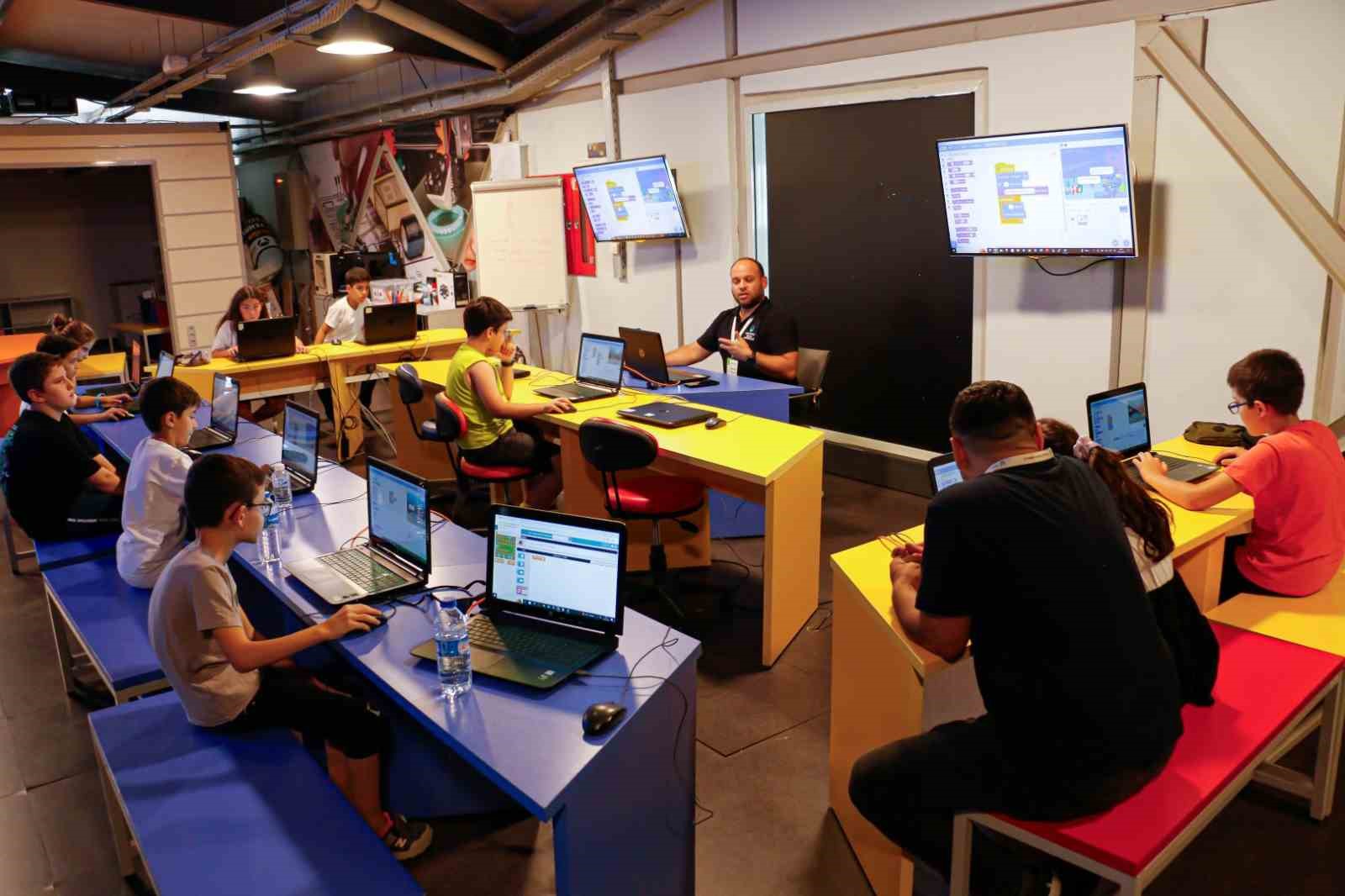 20240803aw260116 0.jpg