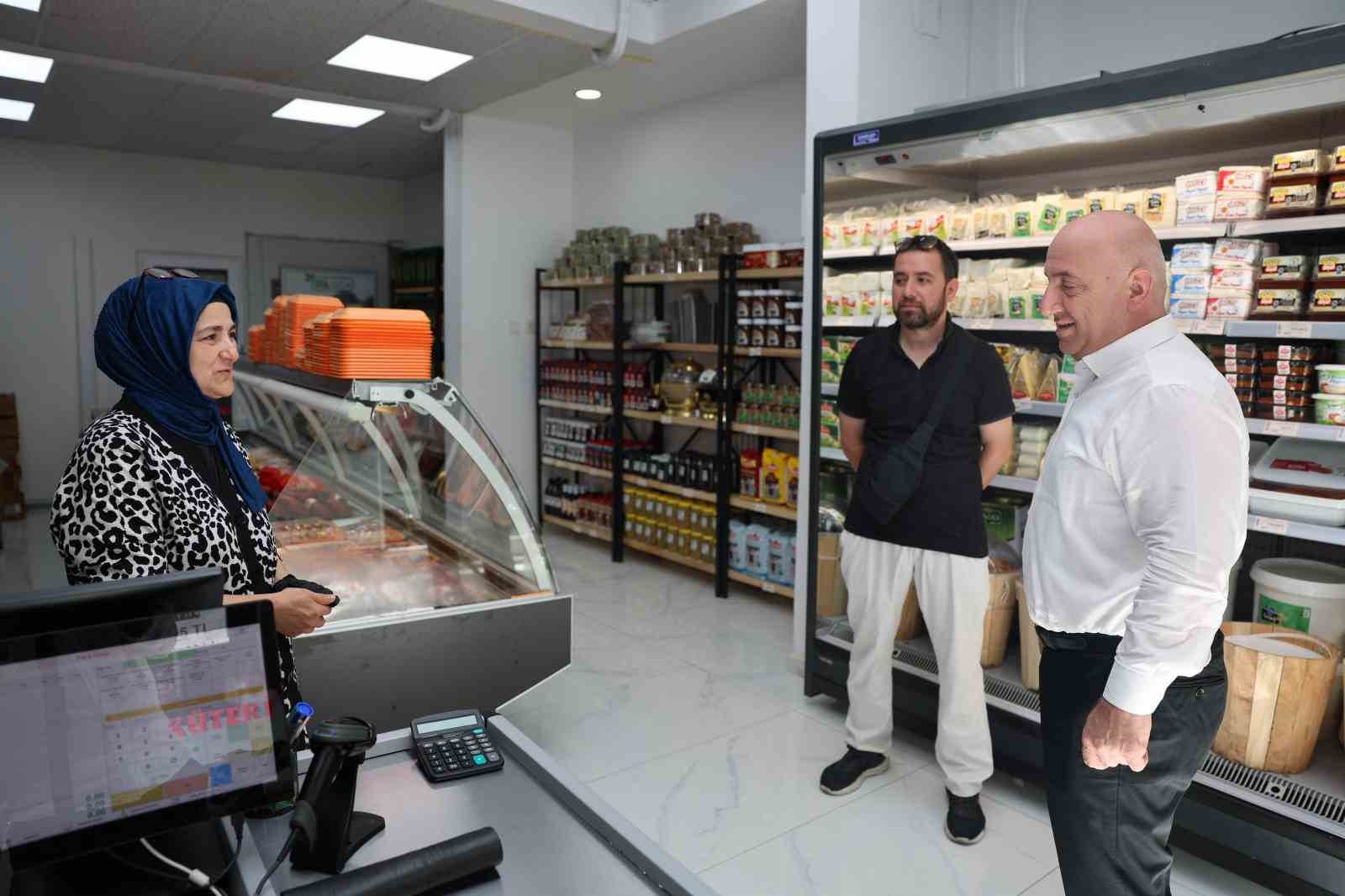 20240809aw263993 0.jpg