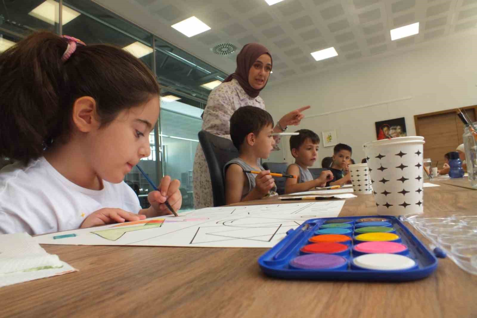 20240811aw265033 0.jpg