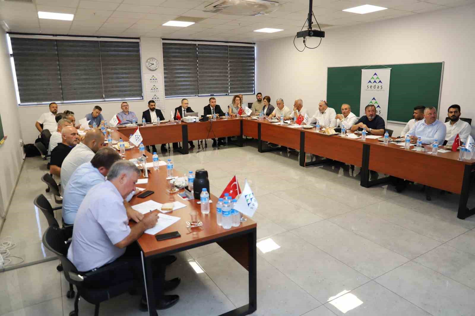 20240829aw276633 0.jpg