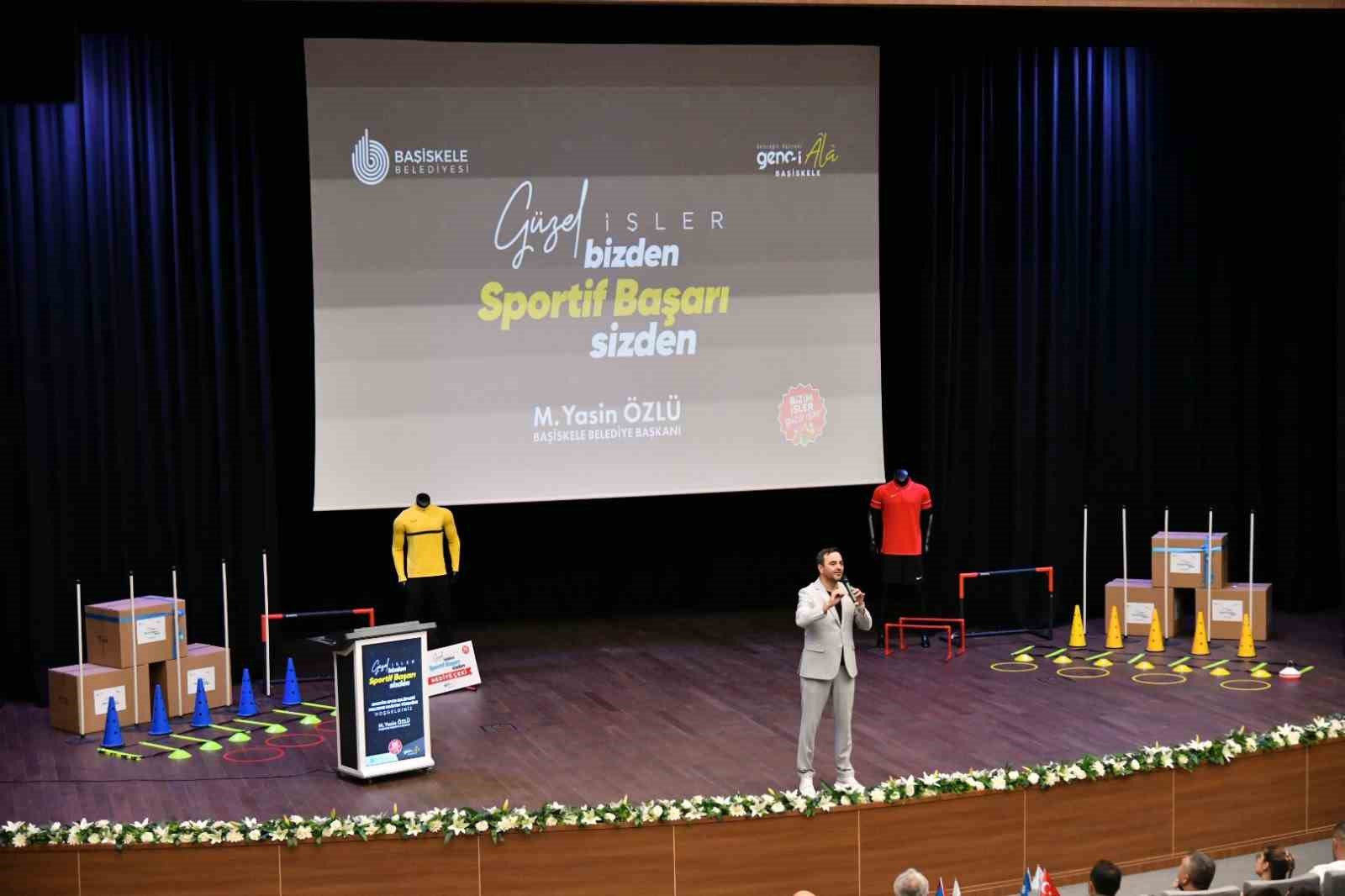 20240829aw276920 0.jpg