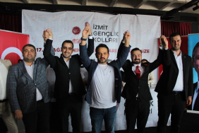 CHP İzmit gençlerde kongre heyecanı