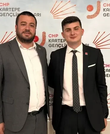 CHP Kartepe'de gençlerin yeni başkanı Doğukan Karabaş