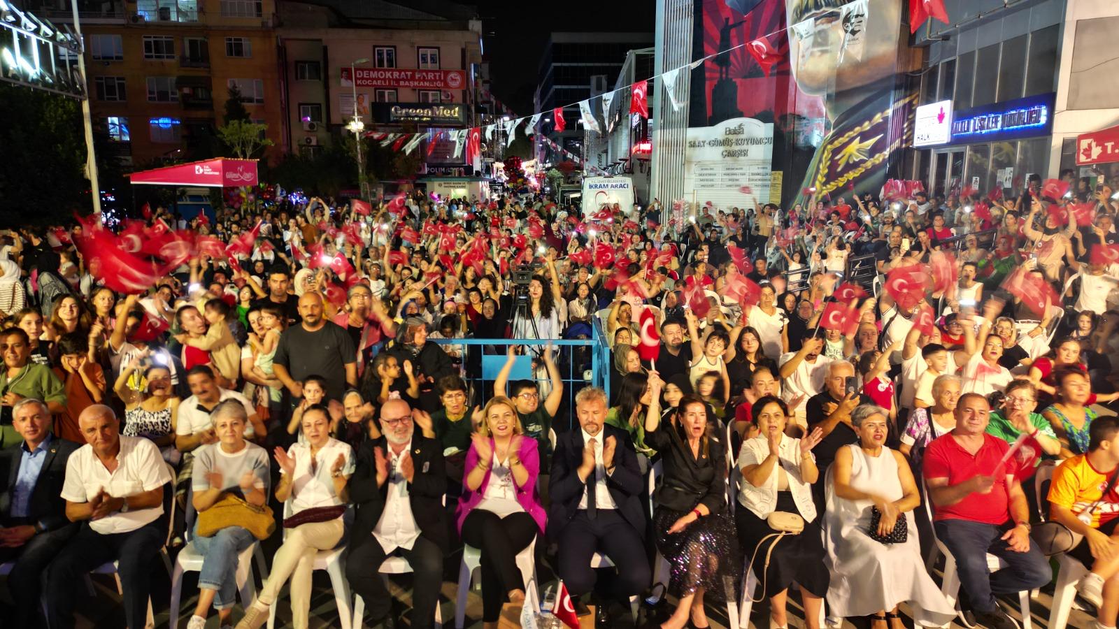 Hürriyet Bağımsızlık ateşi sonsuza dek sönmesin