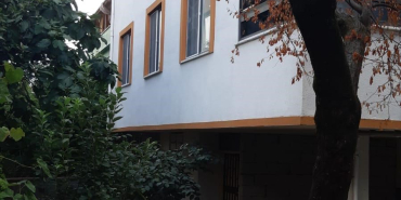 KOCAELİ'DE 15 YAŞINDAKİ KIZ 3. KATTAN DÜŞTÜ