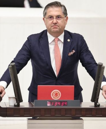 YILDIZLI UMUTTEPE'DEKİ SORUNUN PEŞİNİ BIRAKMIYOR!