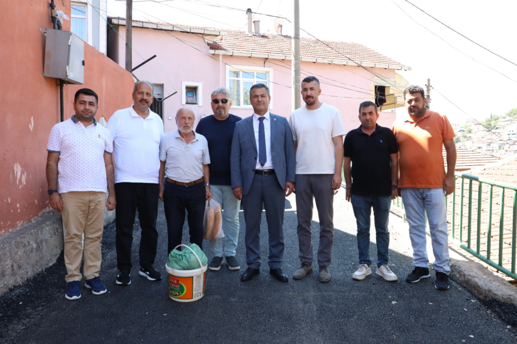 Yenidoğan’ın sokakları yenileniyor, Belediye heyeti yakından takip ediyor