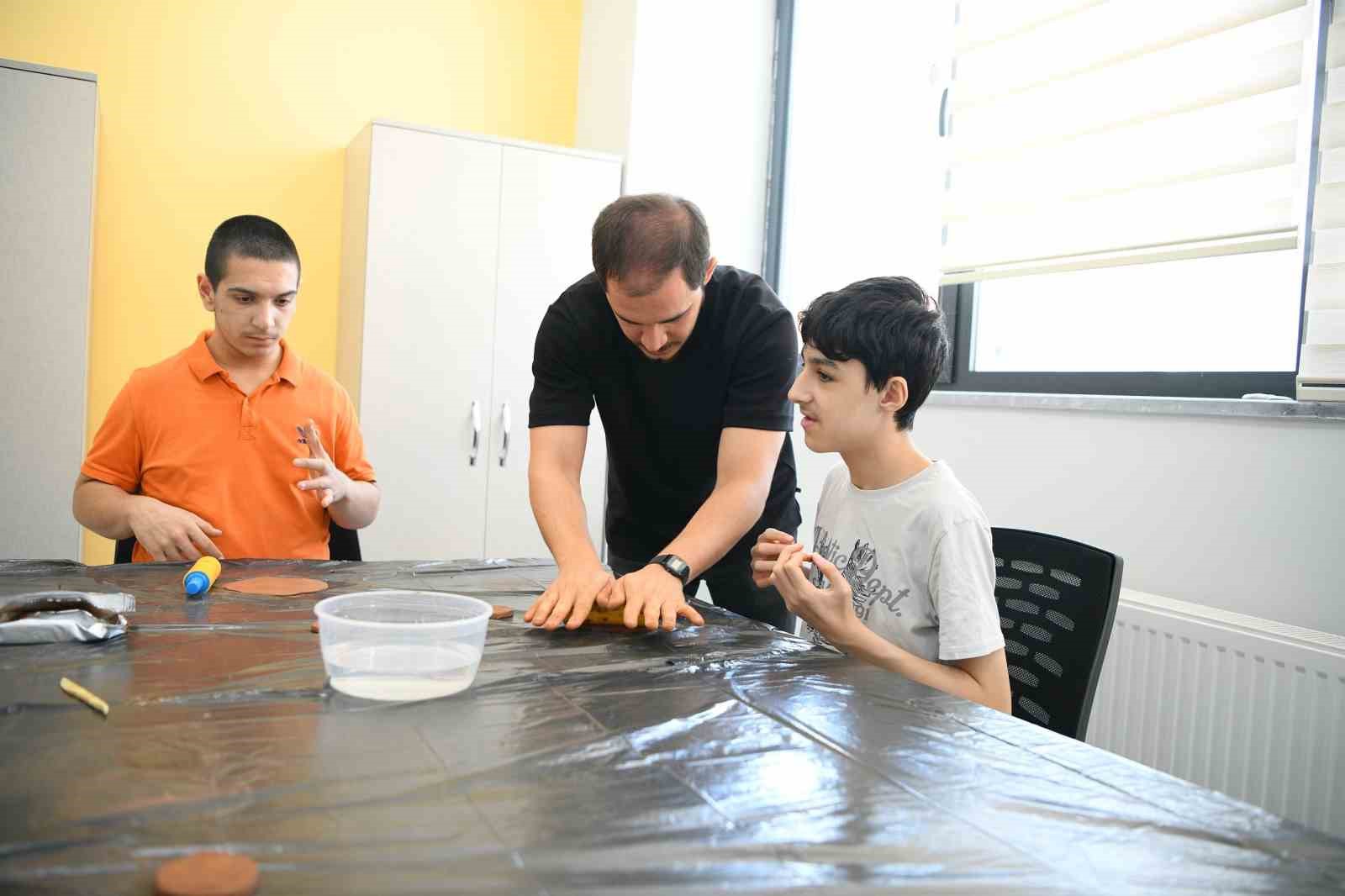 20240902aw279254 0.jpg