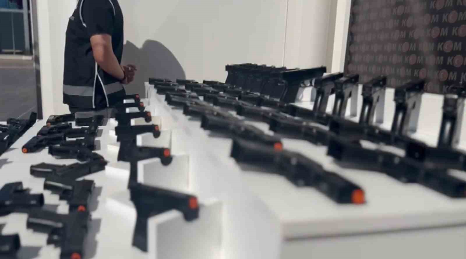 20240913aw287054 0.jpg