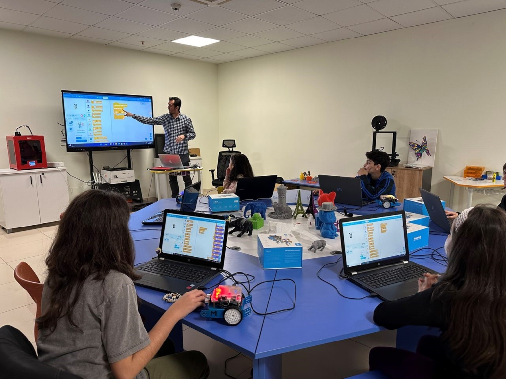 20240916aw288500 0.jpg