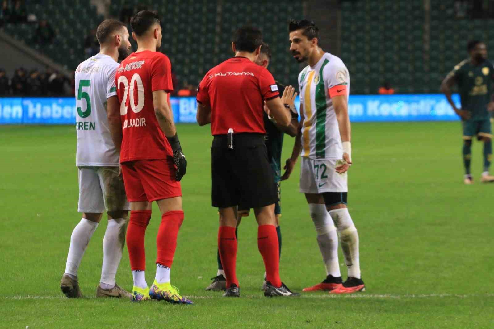 20240930aw298397 0.jpg