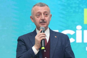 Büyükakın’dan Özel’e cevap “Sanırım bizi denizi foseptik çukuruna çeviren İzmir’le karıştırdı”