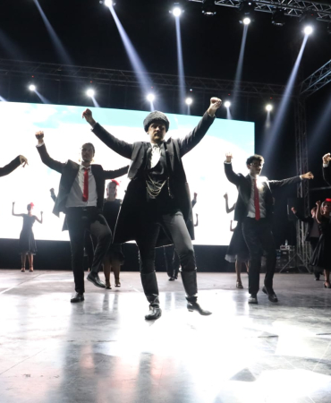 İzmit’ten Derince’ye Yayılan Nikomedia Ateşi Büyülü Geceyle Muhteşem Festival Başladı