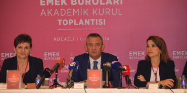 Özgür Özel Erdoğan'a Kocaeli'den seslendi Kasım 2025'e kadar zamanın var!