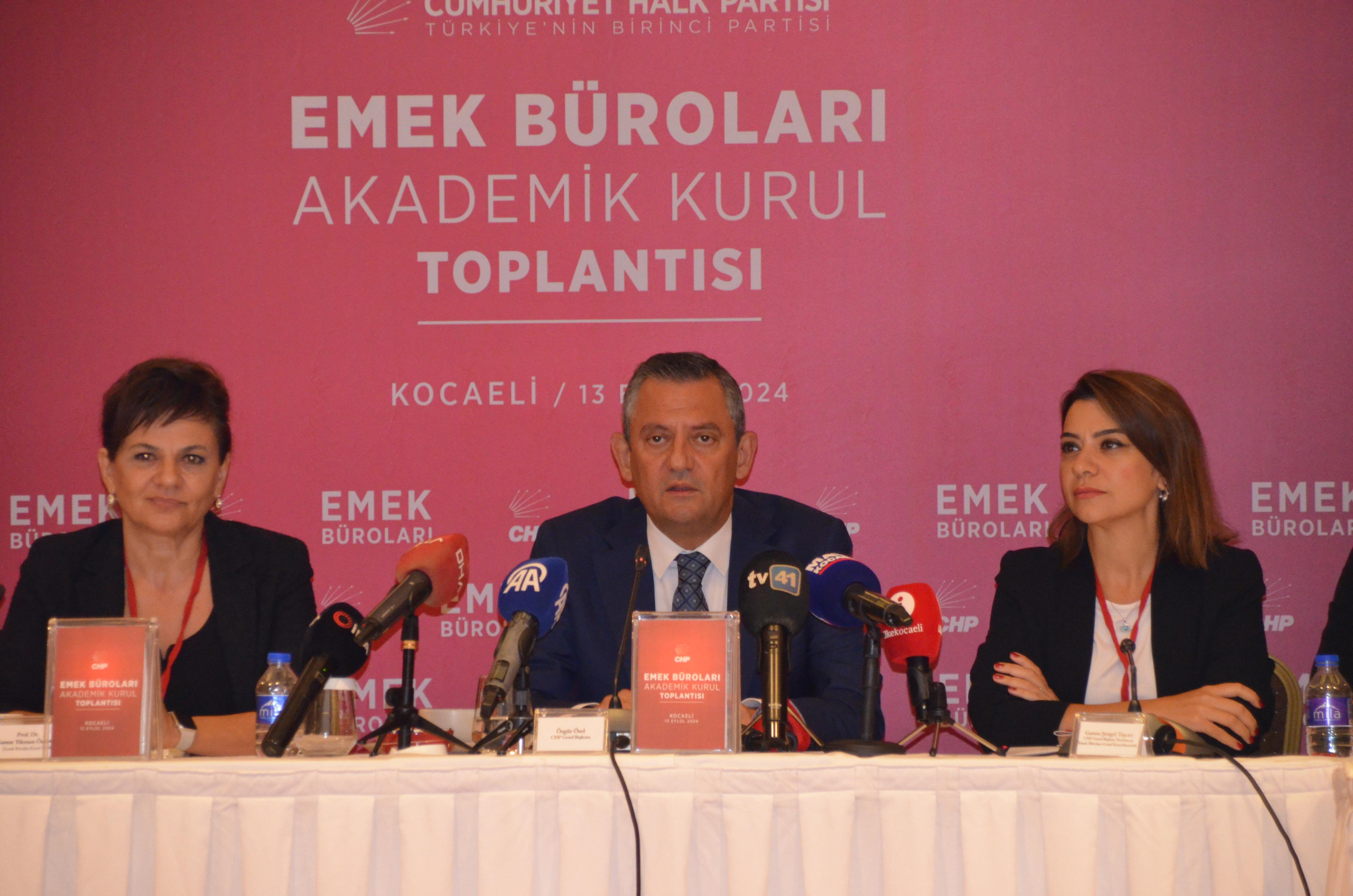 Özgür Özel Erdoğan'a Kocaeli'den seslendi Kasım 2025'e kadar zamanın var!