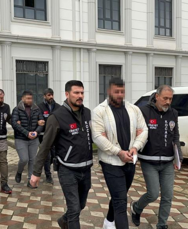 SAHİLDEKİ TARTIŞMA CİNAYETLE BİTMİŞTİ: "DURSAK DURAMIYOR, KAÇSAK KAÇAMIYORDUK" "SİZ DE OLSAYDINIZ AYNI ŞEYİ YAŞARDINIZ, BAŞKA ÇARE BIRAKMADILAR"