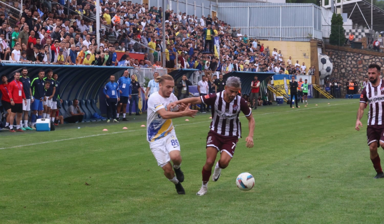 TFF 2. LİG: BELEDİYE DERİNCESPOR: 1 ELAZIĞSPOR: 1