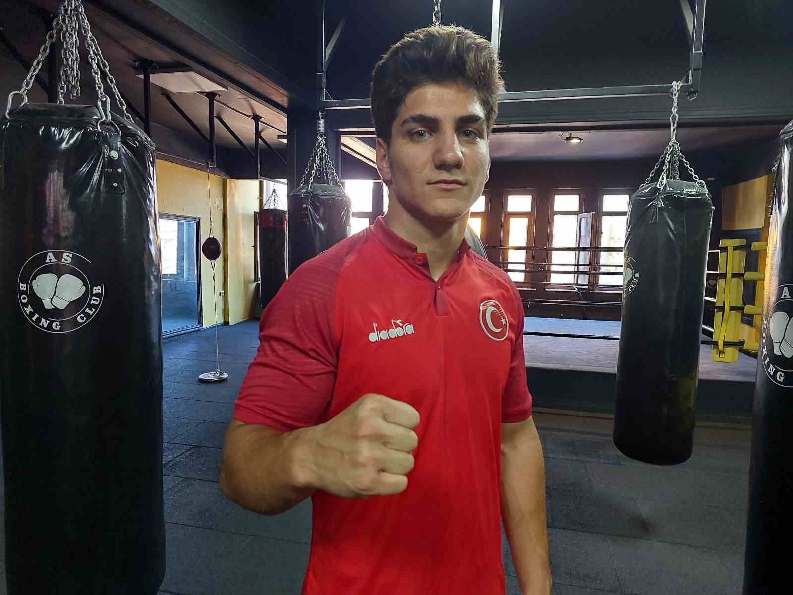 20241003aw300096 0.jpg