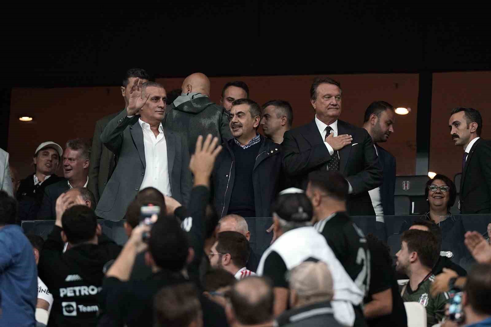 20241003aw300765 0.jpg