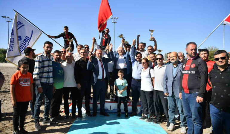 20241006aw302467 0.jpg