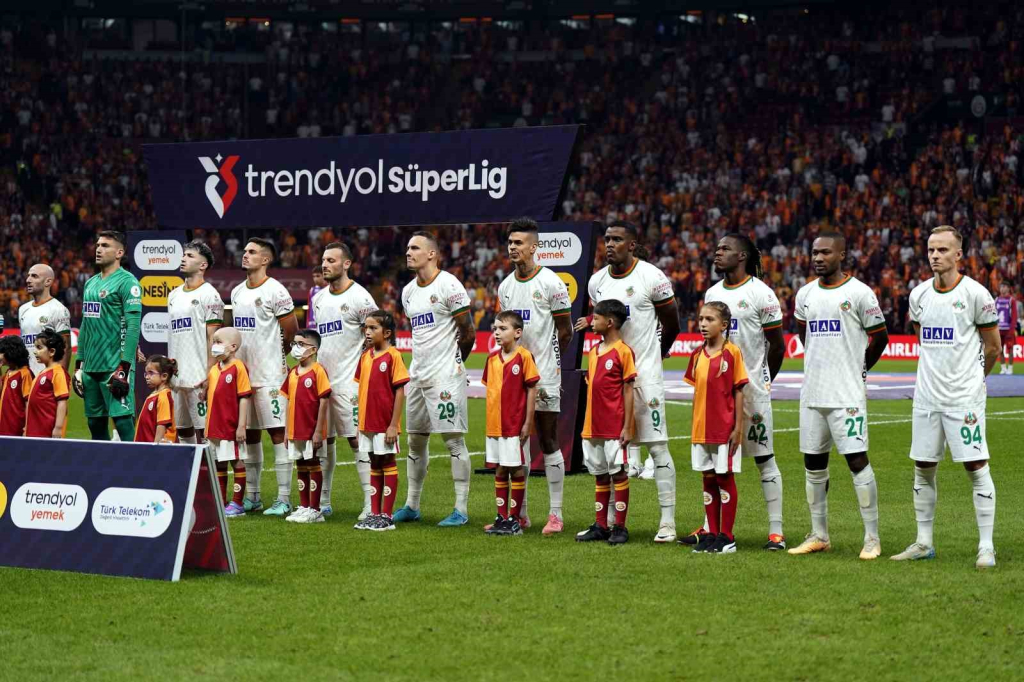 20241006aw302528 0.jpg