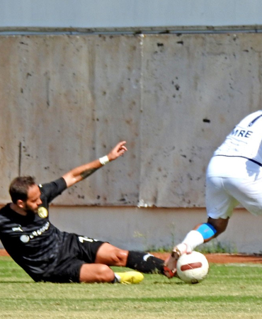 Çeşme Belediyespor lige mağlubiyetle başladı