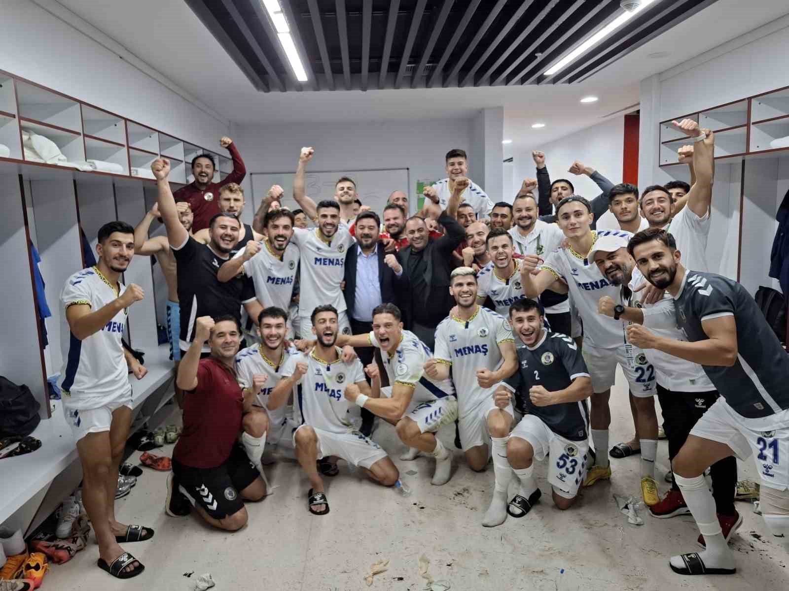 20241007aw302878 0.jpg