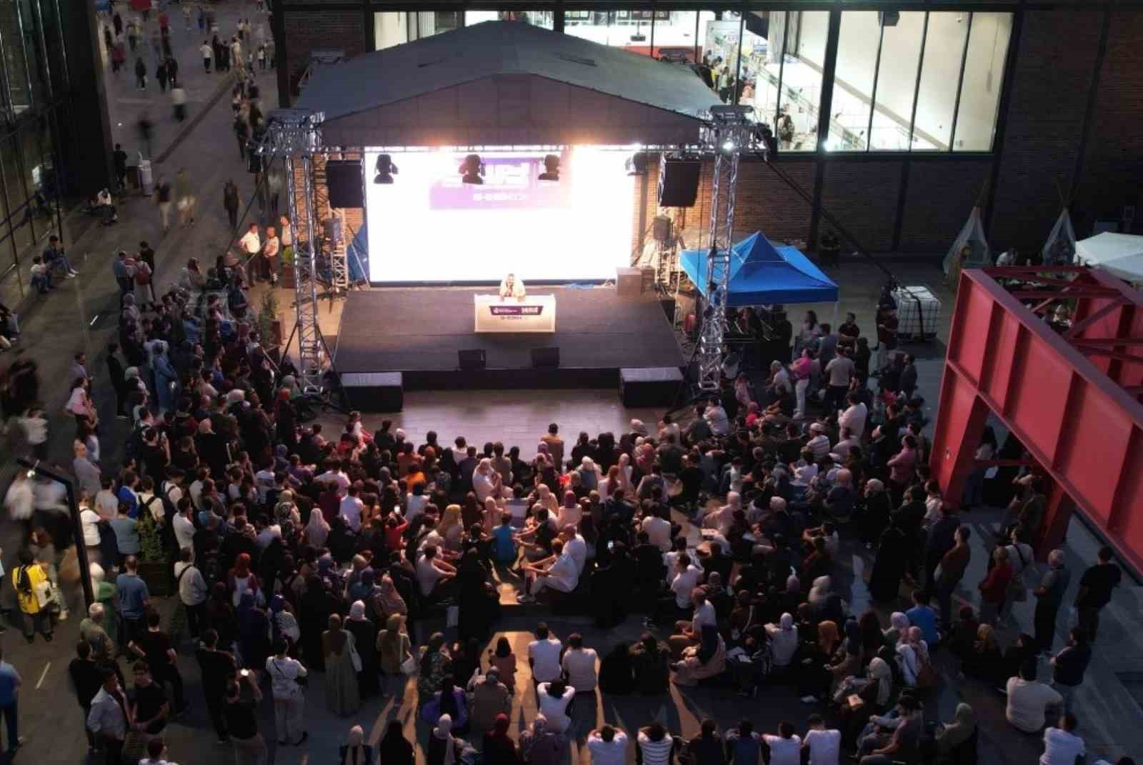 20241007aw302889 0.jpg