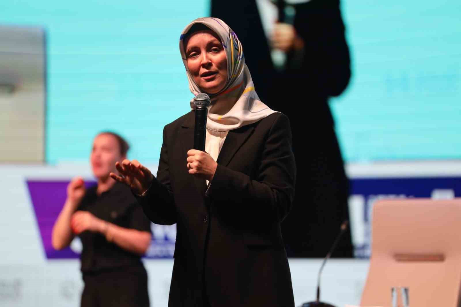 20241007aw302988 0.jpg