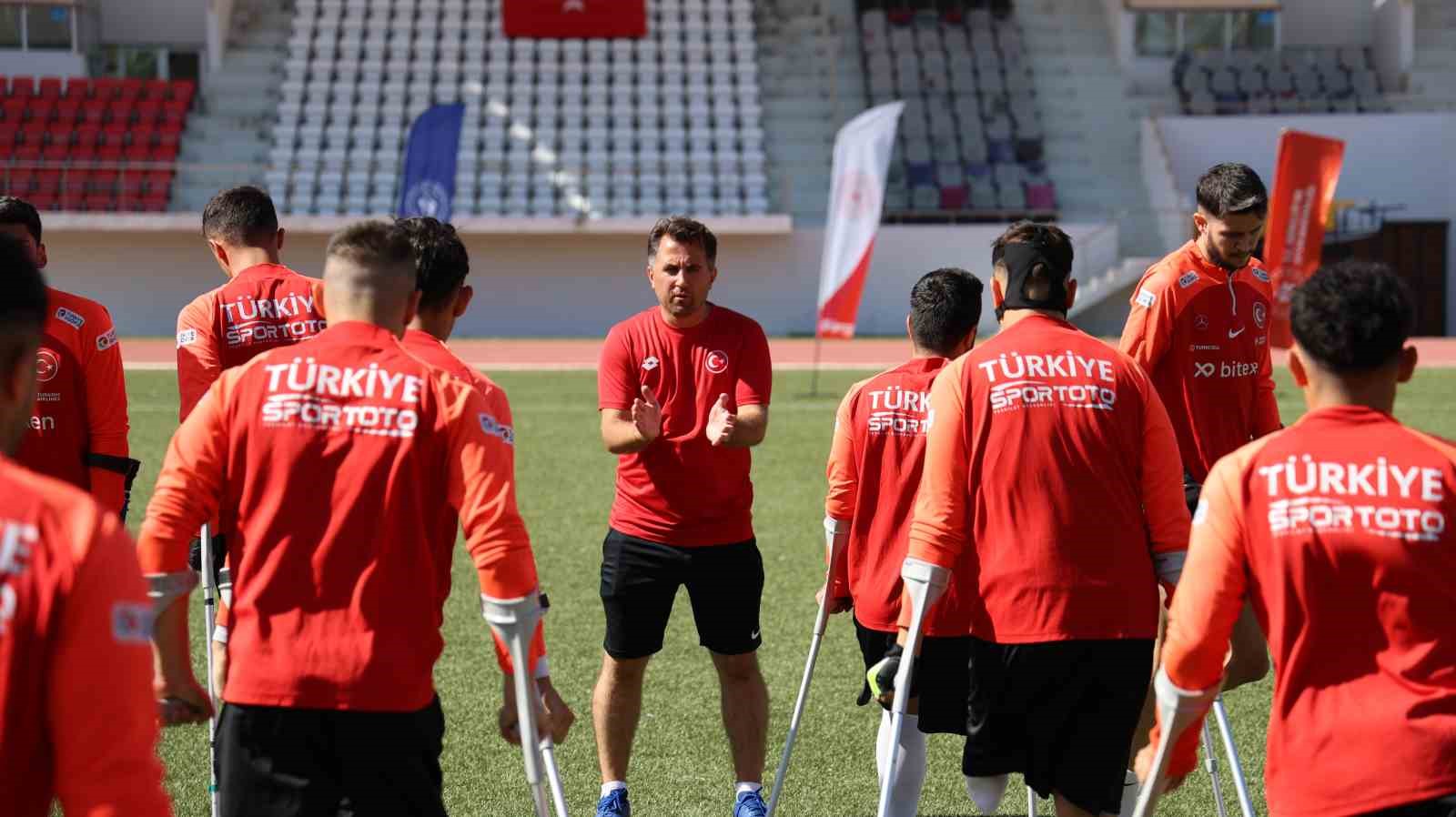 20241007aw303100 0.jpg