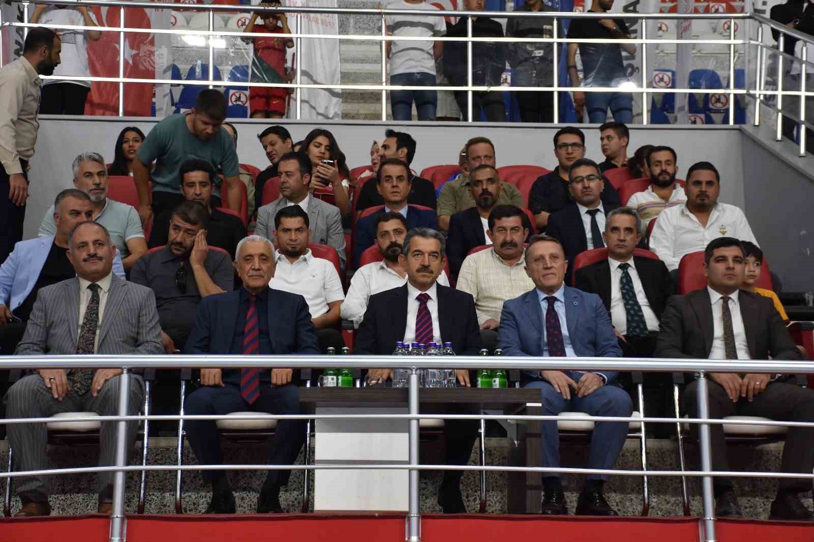 20241009aw304568 0.jpg