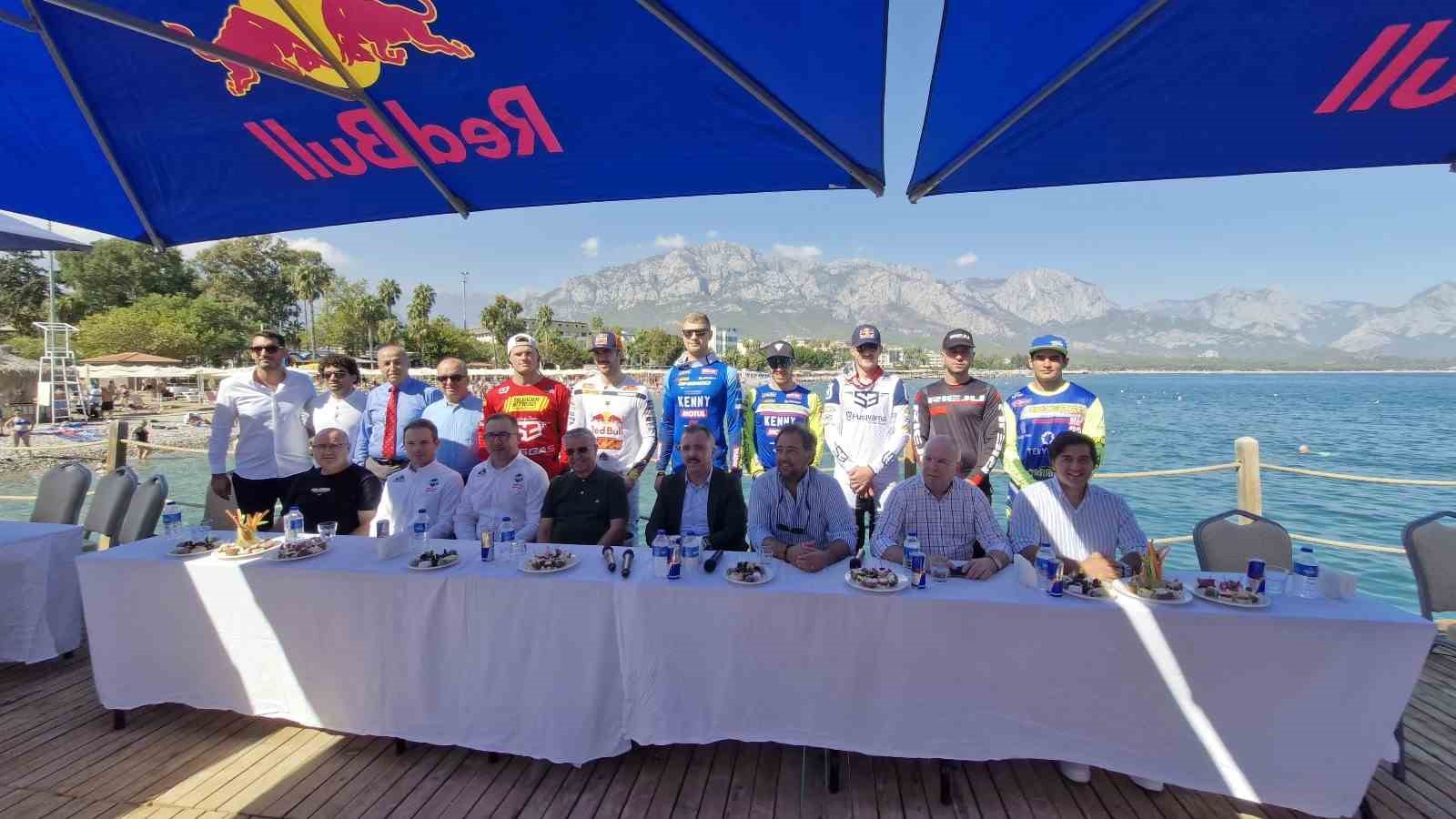 20241009aw304608 0.jpg