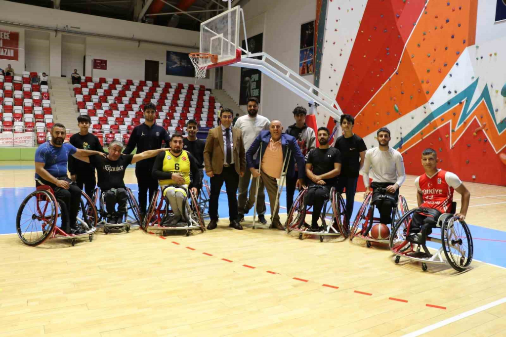 20241010aw305646 0.jpg