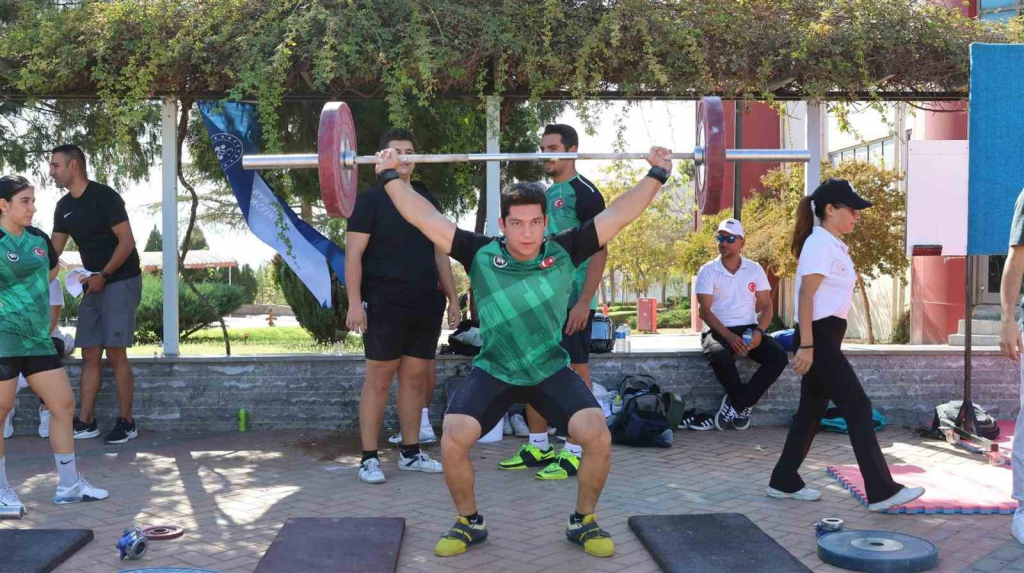 20241011aw306441 0.jpg