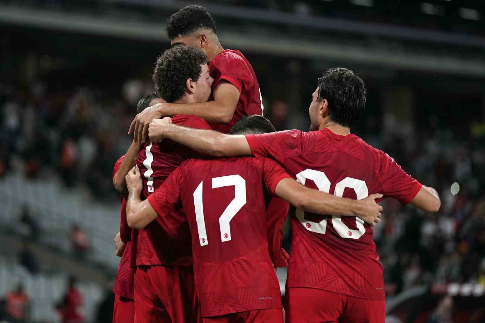 20241011aw306459 0.jpg