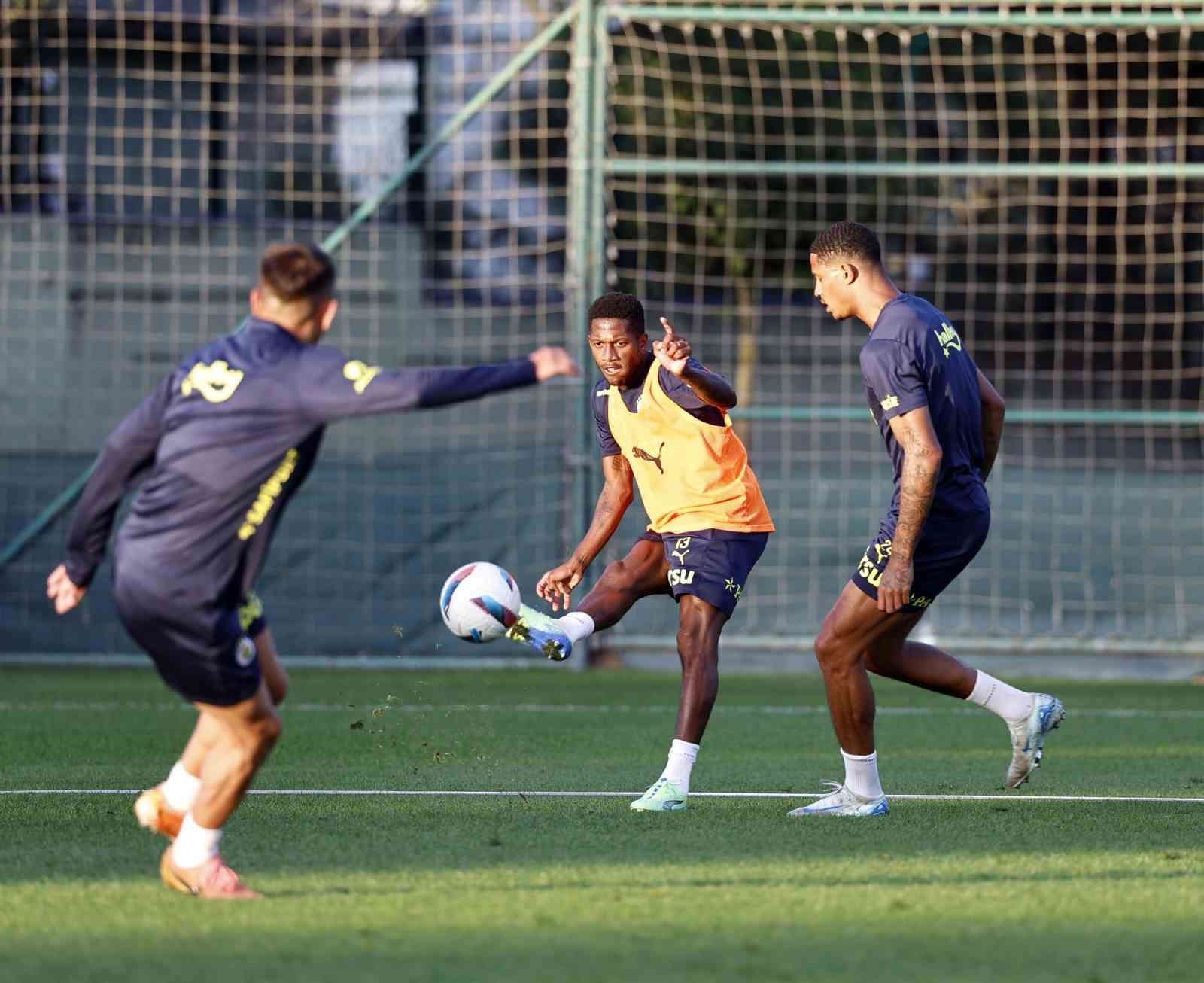 20241014aw308122 0.jpg