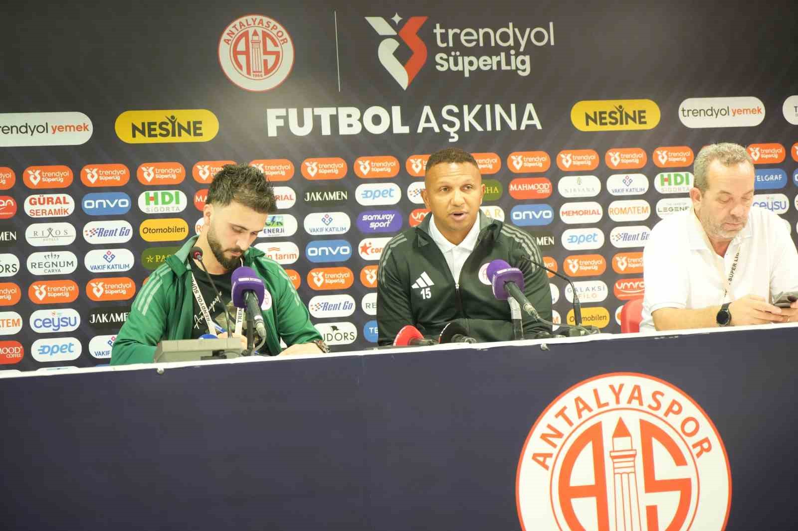 20241019aw311917 0.jpg