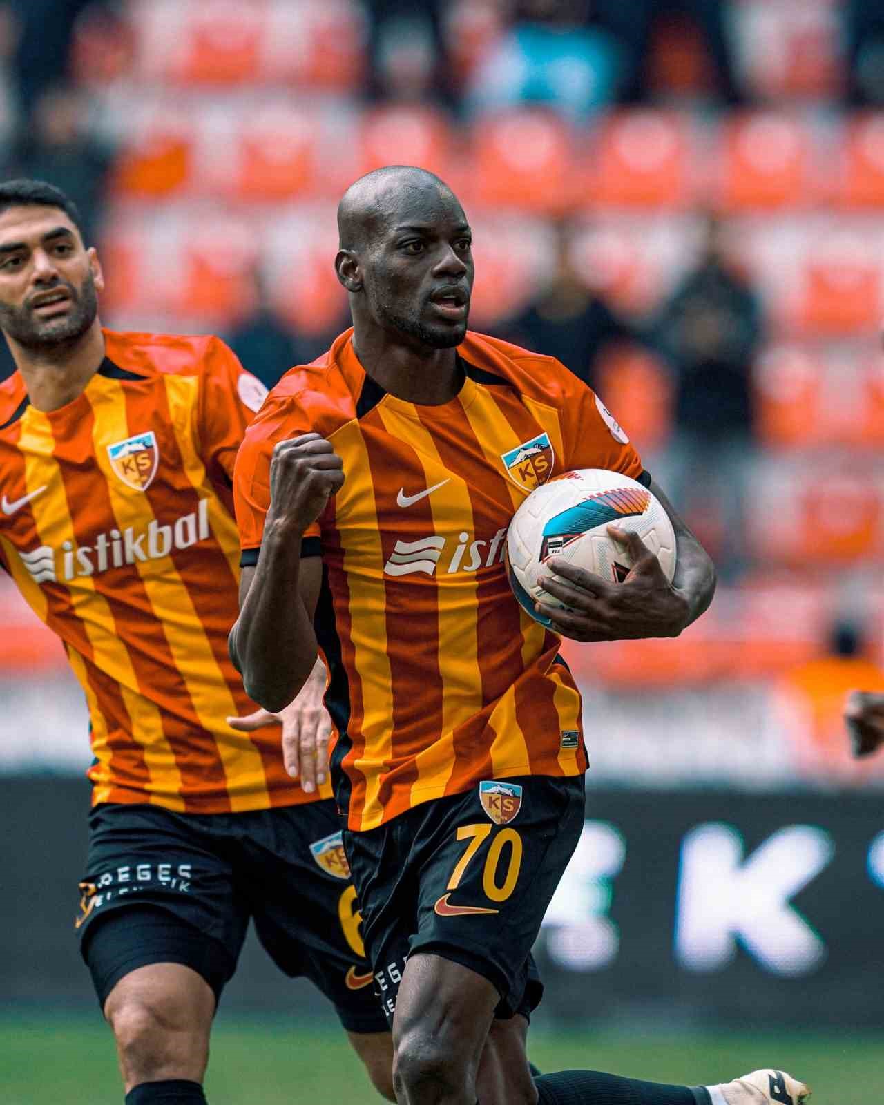 20241020aw312002 0.jpg