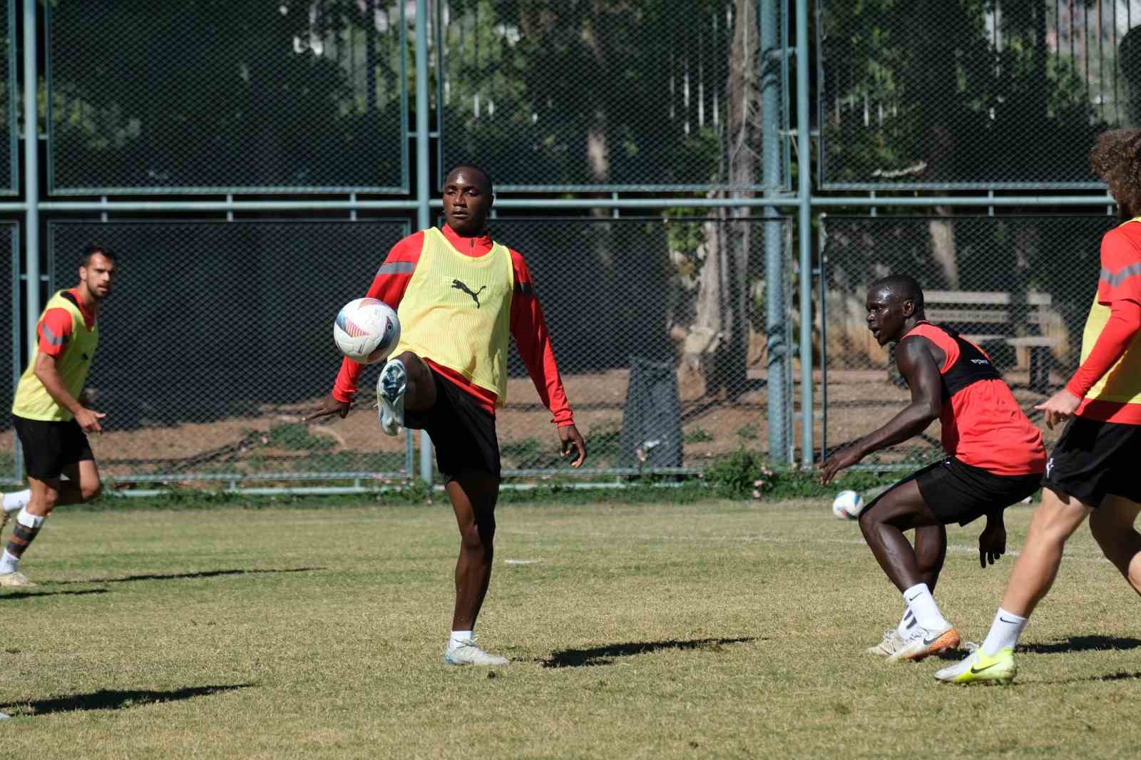 20241023aw314377 0.jpg