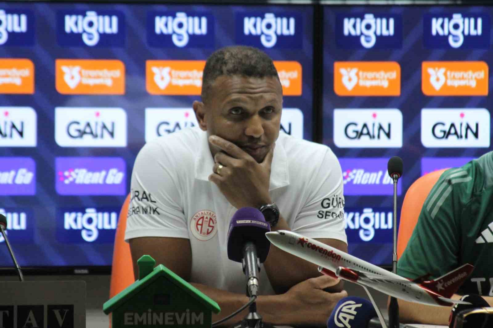 20241027aw317115 0.jpg