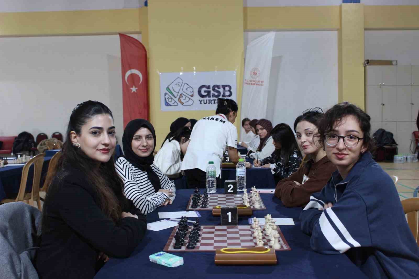 20241029aw318072 0.jpg