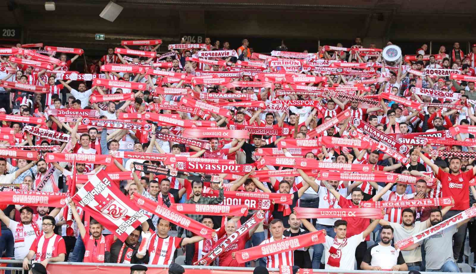 20241029aw318384 0.jpg