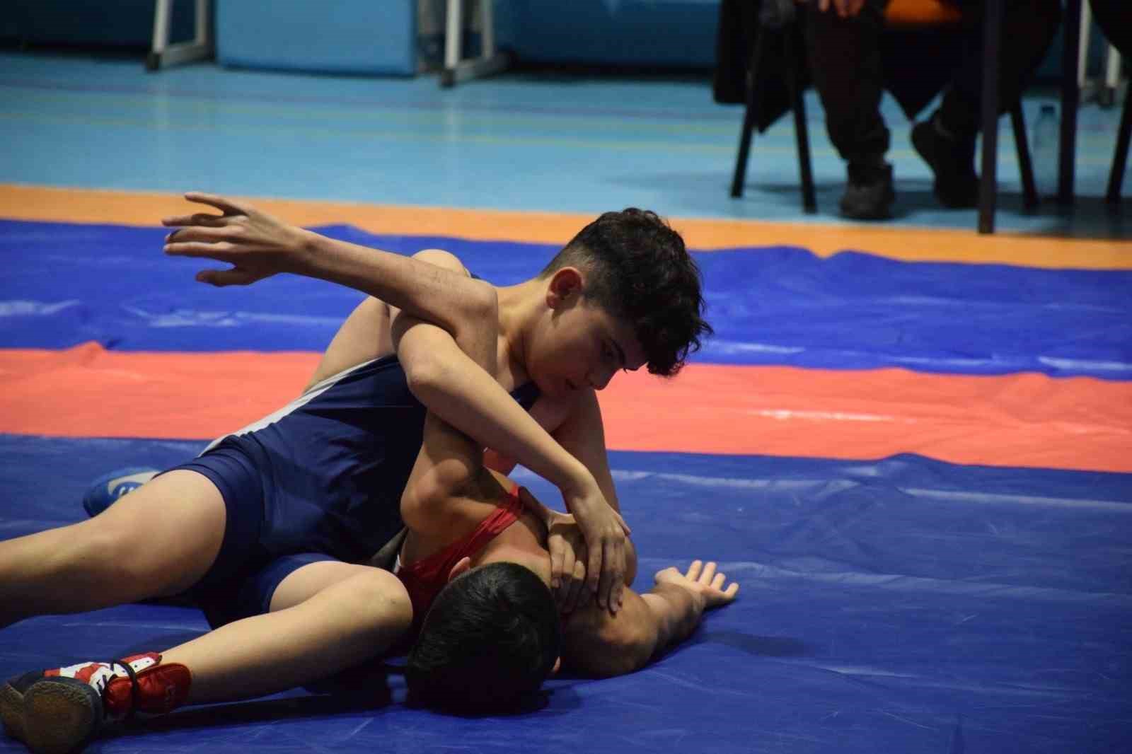 20241030aw318724 0.jpg